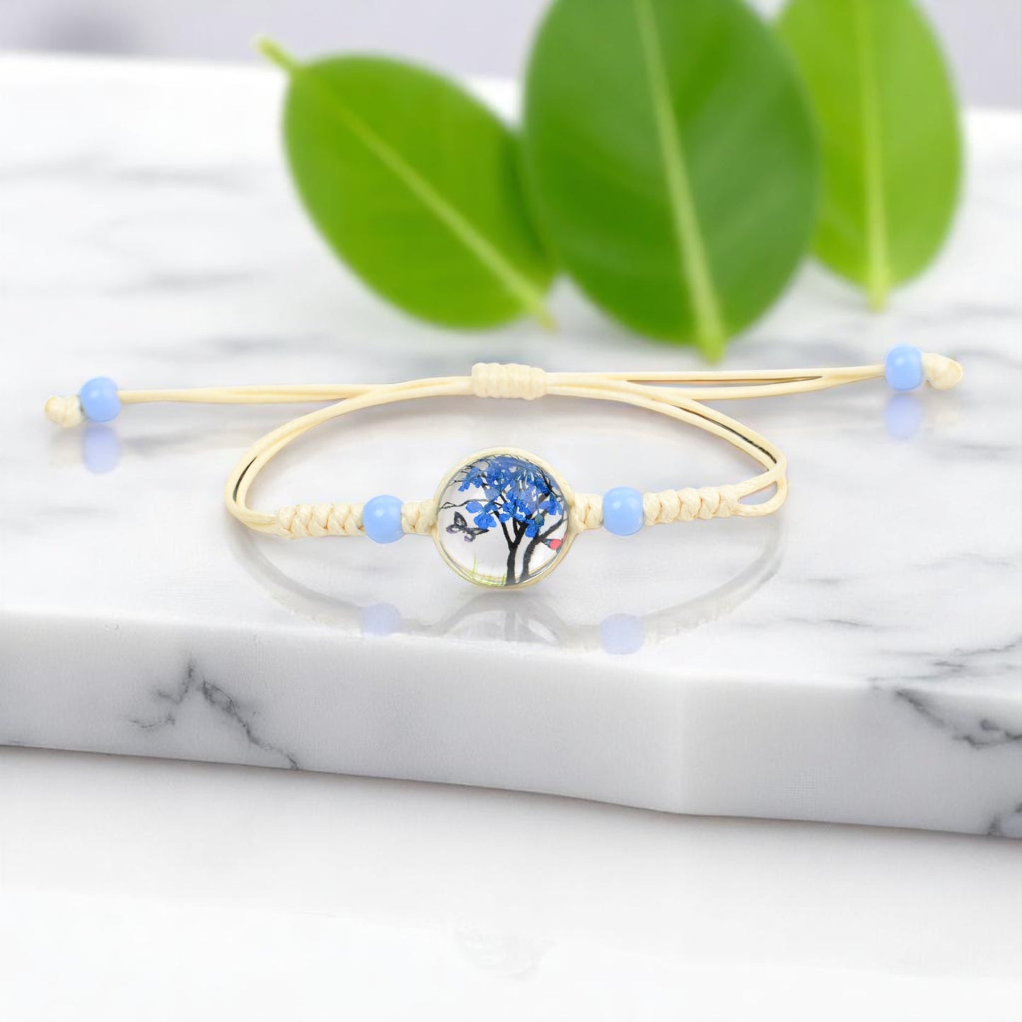 Handmade Floral Resin Adjustable Bracelets with Natural Dried Flowers, Customizable floral jewelry, Nature-inspired jewelry, Unique handmade gifts, Eco-friendly accessories, Dried flower jewelry