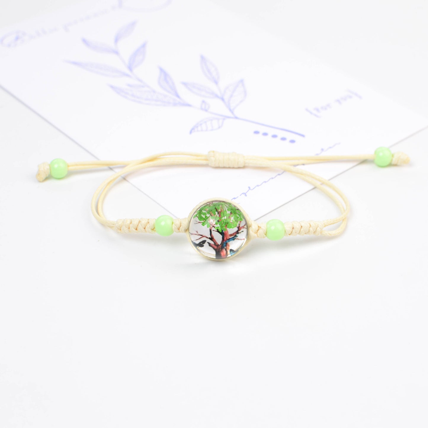 Handmade Floral Resin Adjustable Bracelets with Natural Dried Flowers, Customizable floral jewelry, Nature-inspired jewelry, Unique handmade gifts, Eco-friendly accessories, Dried flower jewelry