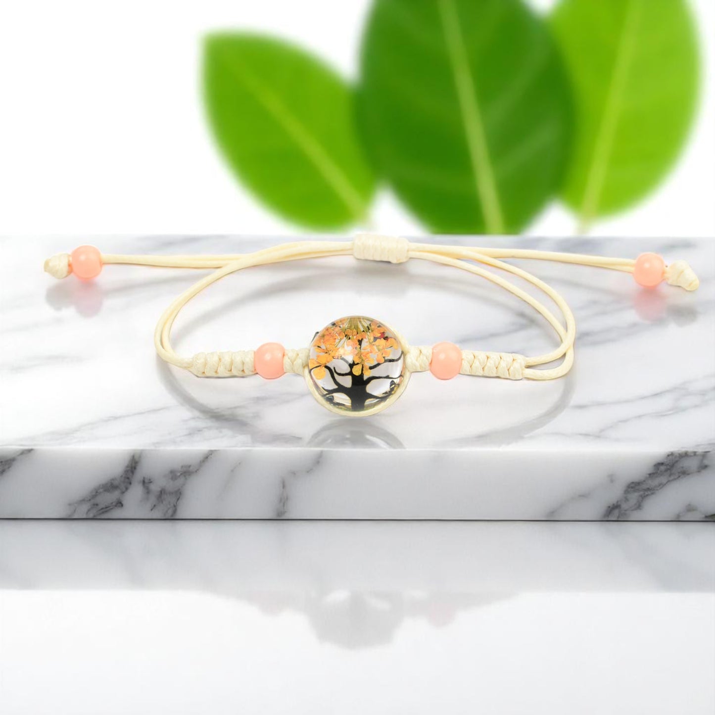 Handmade Floral Resin Adjustable Bracelets with Natural Dried Flowers, Customizable floral jewelry, Nature-inspired jewelry, Unique handmade gifts, Eco-friendly accessories, Dried flower jewelry