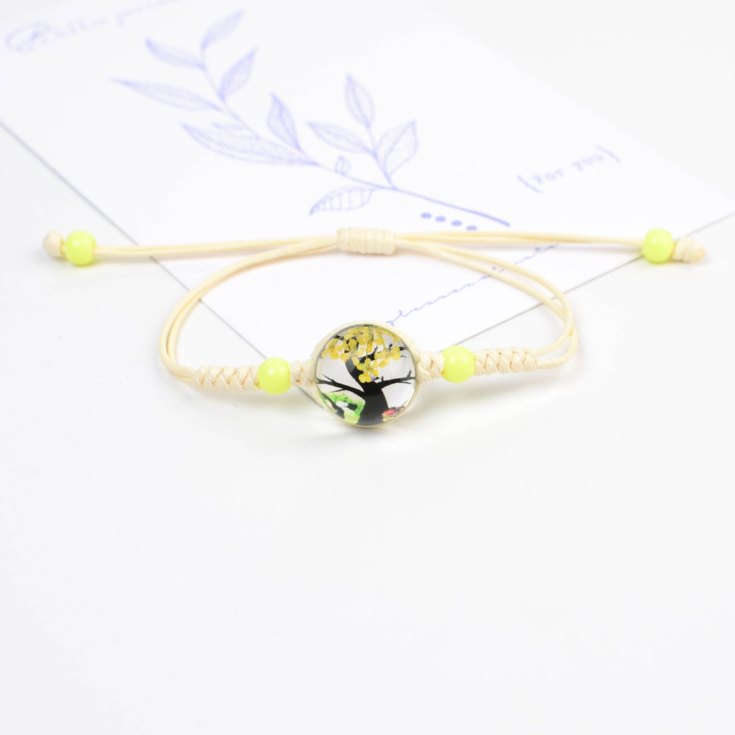 Handmade Floral Resin Adjustable Bracelets with Natural Dried Flowers, Customizable floral jewelry, Nature-inspired jewelry, Unique handmade gifts, Eco-friendly accessories, Dried flower jewelry