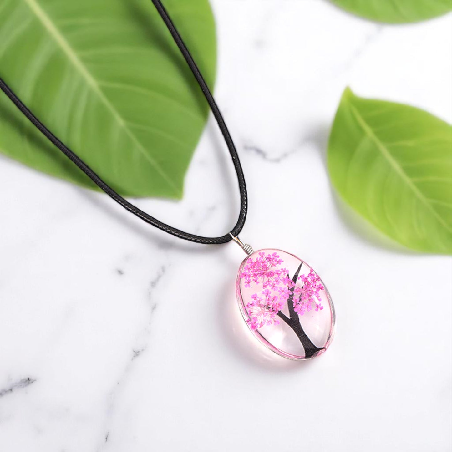Elegant Tree of Life Resin Pendant Necklace – Vibrant Nature-Inspired Design, Tree design accessory, Gift for nature lovers, Tree of Life necklace, Resin pendant necklace, Nature-inspired jewelry