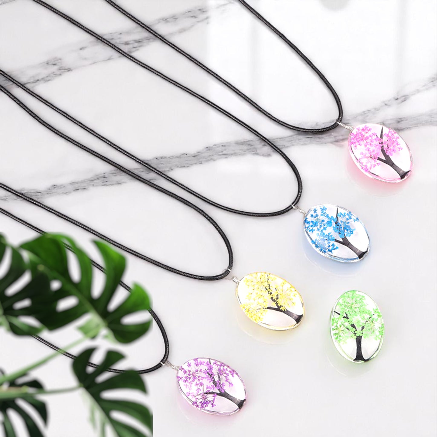 Elegant Tree of Life Resin Pendant Necklace – Vibrant Nature-Inspired Design, Tree design accessory, Gift for nature lovers, Tree of Life necklace, Resin pendant necklace, Nature-inspired jewelry