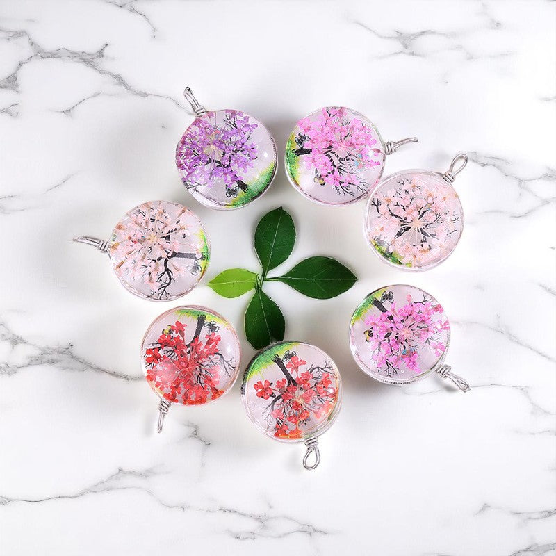 Handmade Pressed Flower Resin Pendants - Nature-Inspired Jewelry Charm, Vibrant floral necklace,Vibrant floral necklace , Eco-friendly handmade jewelry, Nature-inspired accessories, Dried flower necklace charm