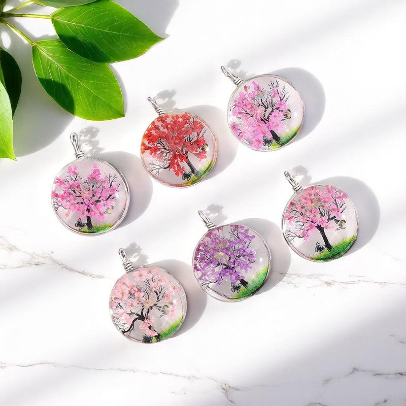 Handmade Pressed Flower Resin Pendants - Nature-Inspired Jewelry Charm, Vibrant floral necklace,Vibrant floral necklace , Eco-friendly handmade jewelry, Nature-inspired accessories, Dried flower necklace charm