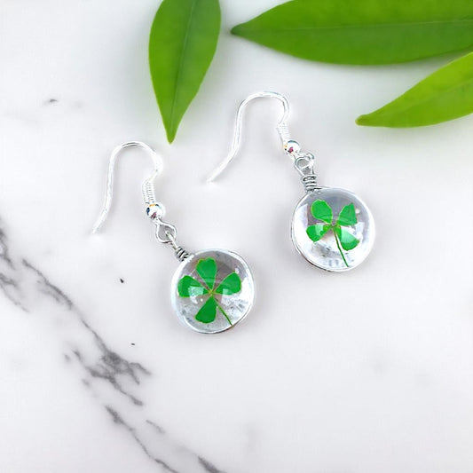 Handmade Four-Leaf Clover Resin Earrings - Lucky Charm Dangle Jewelry, Unique gift , Lucky charm earrings, Nature-inspired jewelry,