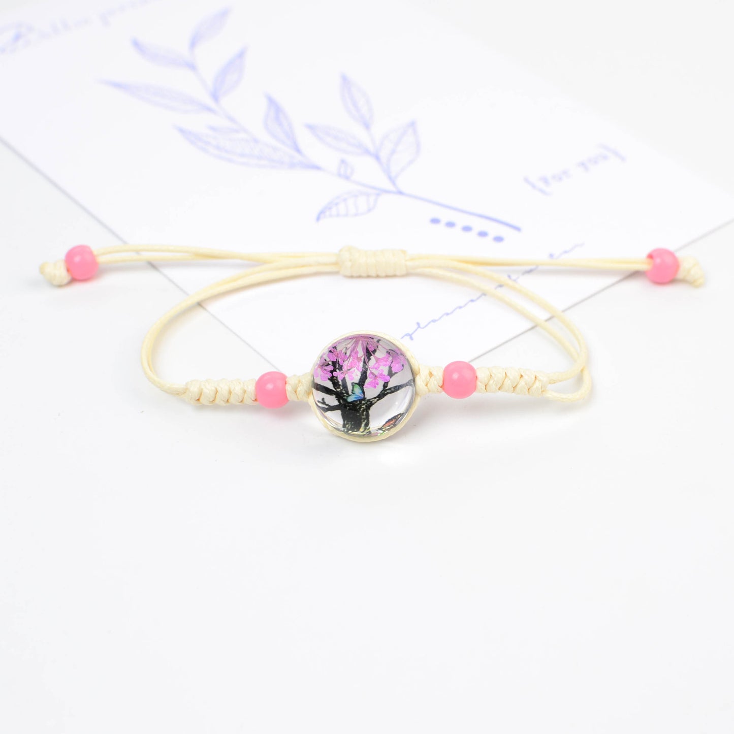 Handmade Floral Resin Adjustable Bracelets with Natural Dried Flowers, Customizable floral jewelry, Nature-inspired jewelry, Unique handmade gifts, Eco-friendly accessories, Dried flower jewelry