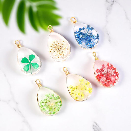 Handmade Dried Flower Resin Teardrop Necklace – Colorful Nature-Inspired Jewelry Charms, Unique Jewelry, Eco-Friendly Necklace, Colorful Floral Pendant