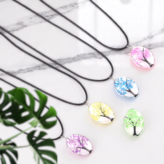 Elegant Tree of Life Resin Pendant Necklace – Vibrant Nature-Inspired Design, Tree design accessory, Gift for nature lovers, Tree of Life necklace, Resin pendant necklace, Nature-inspired jewelry