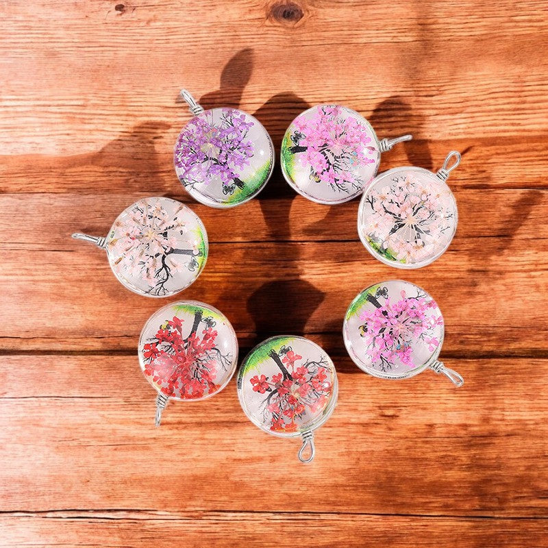 Handmade Pressed Flower Resin Pendants - Nature-Inspired Jewelry Charm, Vibrant floral necklace,Vibrant floral necklace , Eco-friendly handmade jewelry, Nature-inspired accessories, Dried flower necklace charm