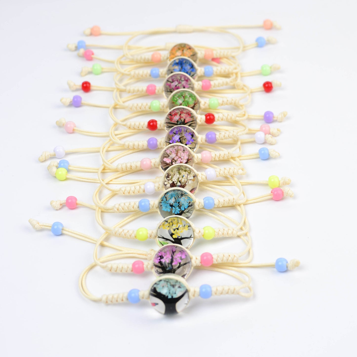 Handmade Floral Resin Adjustable Bracelets with Natural Dried Flowers, Customizable floral jewelry, Nature-inspired jewelry, Unique handmade gifts, Eco-friendly accessories, Dried flower jewelry