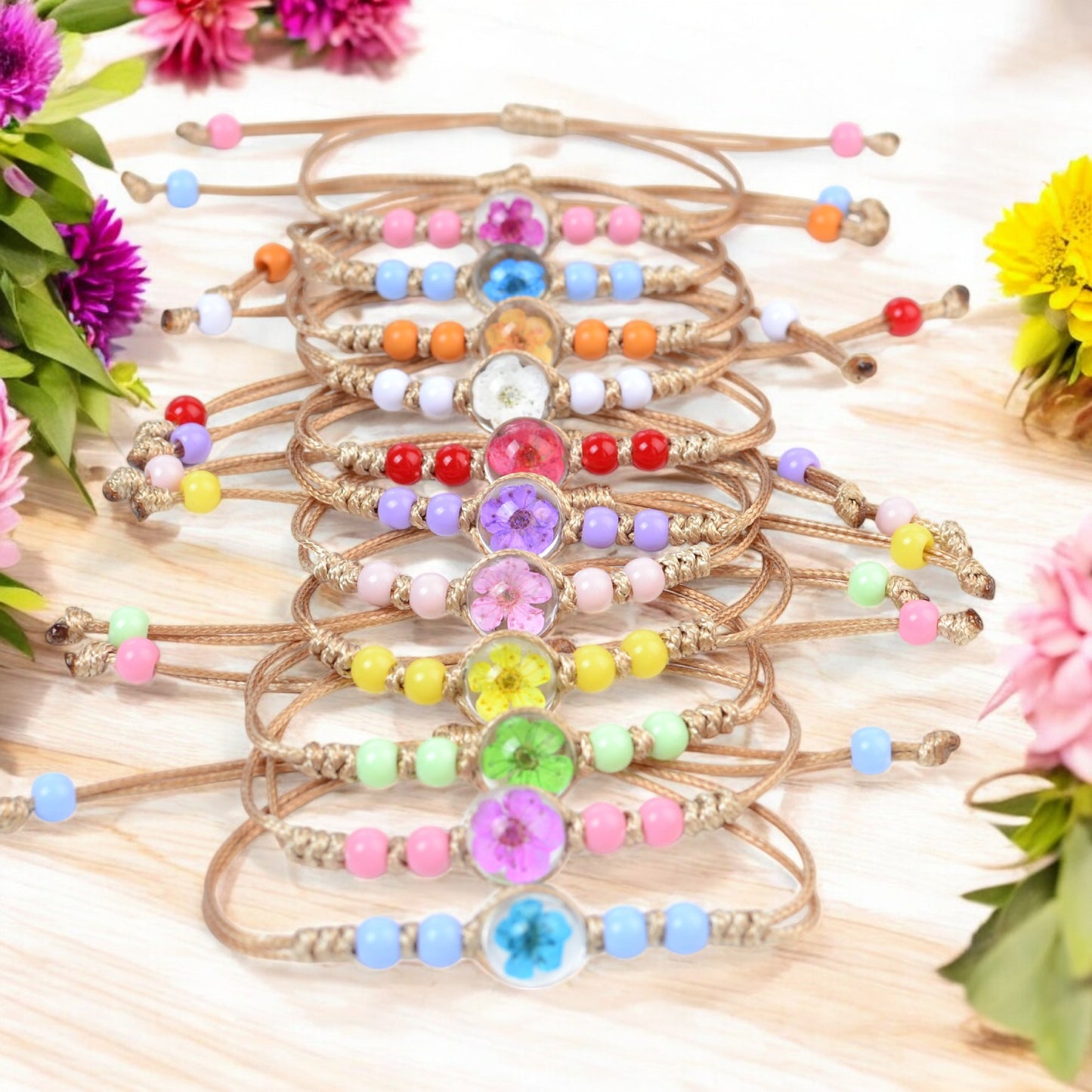 Handcrafted Floral Charm Beaded Bracelets – Adjustable and Vibrant, Handmade Floral Bracelets, Adjustable Beaded Bracelets, Boho Style Jewelry for Women, Dried Flower Charm Bracelets, Resin Flower Jewelry, Unique Handmade Jewelry