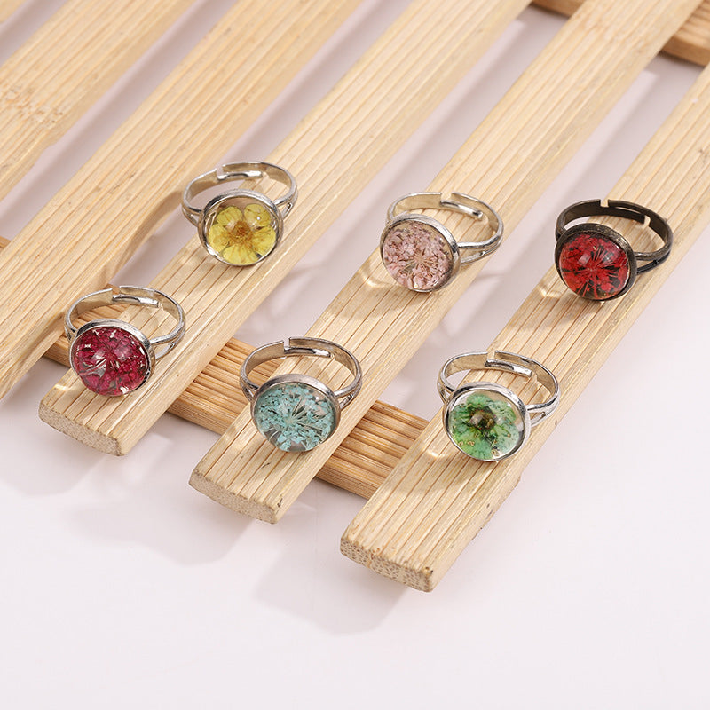 Handmade Resin Flower Adjustable Rings – Dried Floral Jewelry, Nature-Inspired Jewelry, Romantic Gift Ideas, Spring Jewelry Collection, Eco-Friendly Jewelry, Unique Gift,