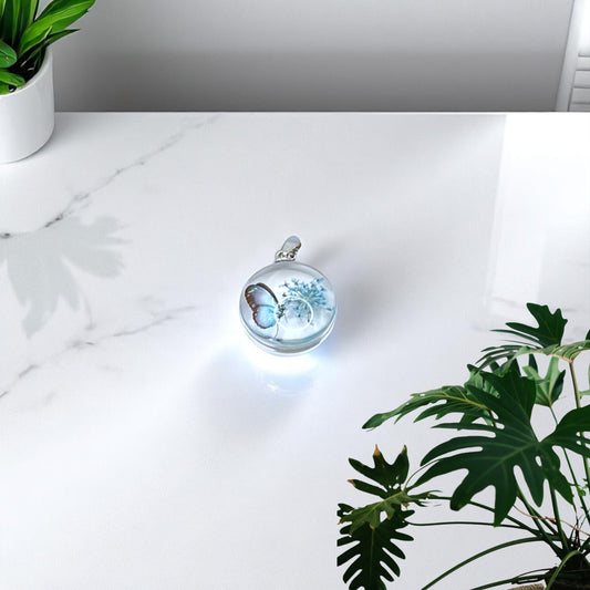Encased in Bloom – Handmade Circular Resin Pendant with Real Flowers & Butterfly, Botanical Keepsake Necklace, Gift from Nature